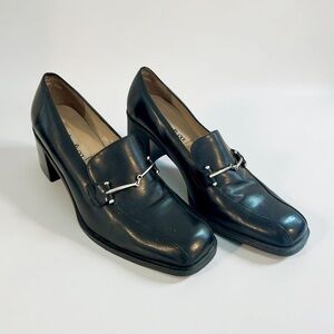 Wesley & Co Cledo Leather Block Heel Loafers